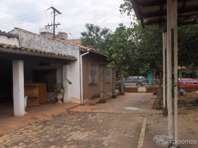 OFERTA ESPECTACULAR CENTRO DE SAN LORENZO — foto 2