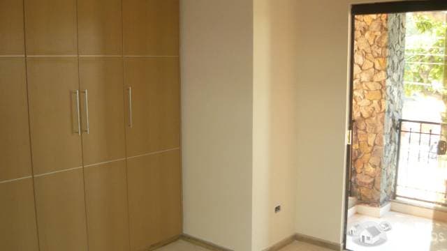BARRIO HERRERA- CASA A ESTRENAR  CON 4 DORM.  MATERIALES DE PRIMERA — foto 8
