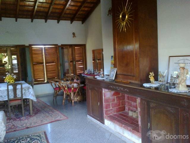 HERMOSA CASA EN EL CENTRO DE LA CIUDAD — foto 2