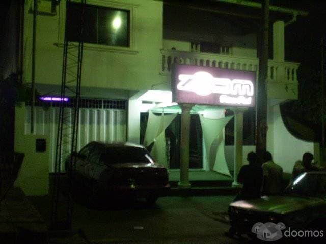 VENDO CASA DE DOS PISOS 450 M2 TERRENO, 230 M2 CONSTRUCCION EN PB