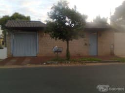 VENDO CASA EN BARRIO HERRERA 800.000.000 Gs NEGOCIABLE!!