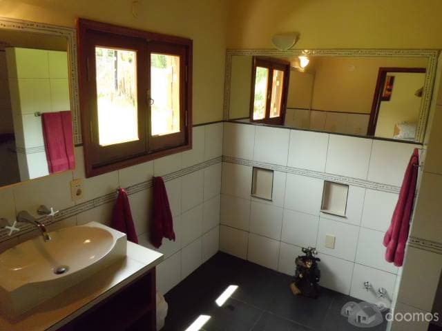 Vendo Casa Deluxe en Caacupé con Piscina y Quincho — foto 6