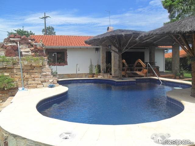 casa quinta de lujo aregua-patiño — foto 1
