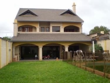 Comprar Casa Asunción Zona Los Laureles — foto 1
