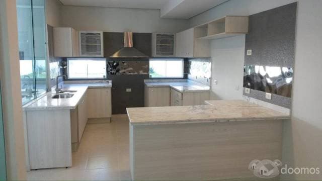 HERMOSA CASA ESTILO ROMANO UNICO EN PARAGUAY — foto 8