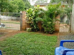 VENDO CASA SAN LORENZO TITULADA Y AL CORRIENTE DE IMPUESTOS, ASUNCIÓN
