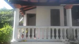 Alquilo dormitorio con excelente ubicación (Cod. 246)
