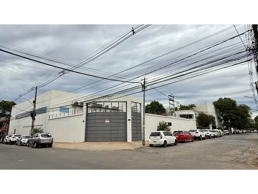 VENDO EXCLUSIVO EDIFICIO CORPORATIVO ZONA MULTIPLAZA — foto 1