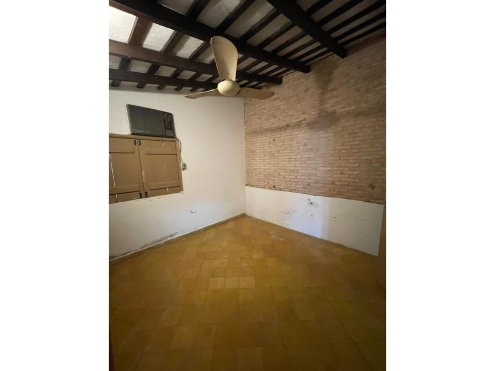 VENDO CHALET A REFACCIONAR O DEMOLER EN BARRIO JARA — foto 4