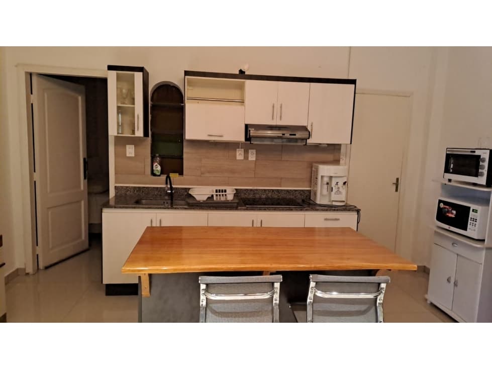 Departamento independiente en casa de familia tipo Airbnb — foto 1