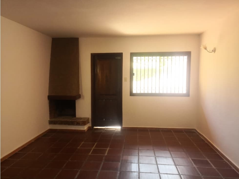 ALQUILO DÚPLEX ZONA PRIMER PTE Y STMA. TRINIDAD — foto 3