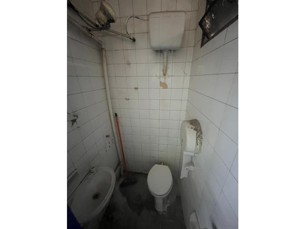 Alquilo local comercial sobre Avda. Brasil casi Cerro Corá — foto 6