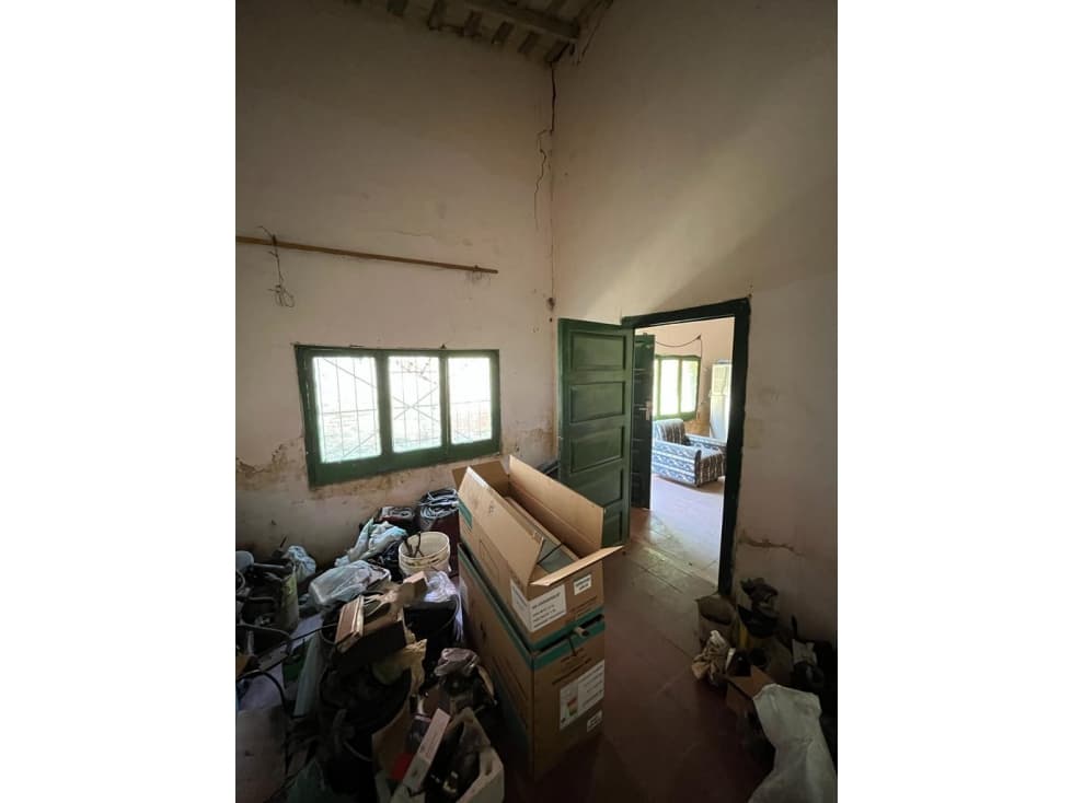 Vendo Depósito con vivienda entre Gral. Santos y Bruno Guggiari — foto 4