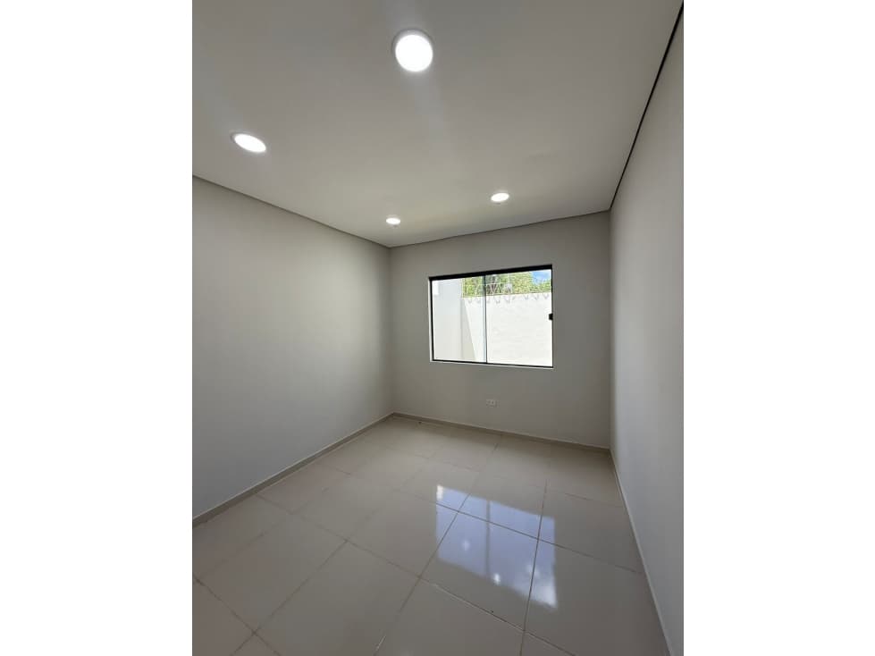 VENDO CHALET A ESTRENAR EN LUQUE MORA CUE — foto 5