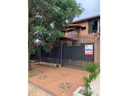 ALQUILO HERMOSA CASA EN LAURELTY LUQUE