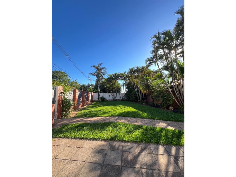 VENDO CASONA EN ITÁ ENRAMADA - LAMBARÉ — foto 3
