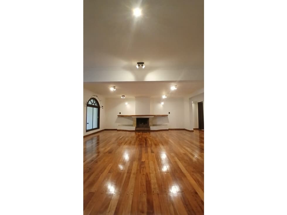 ALQUILO IMPORTANTE CASA DE 5 DORMITORIOS BARRIO MANORA — foto 4