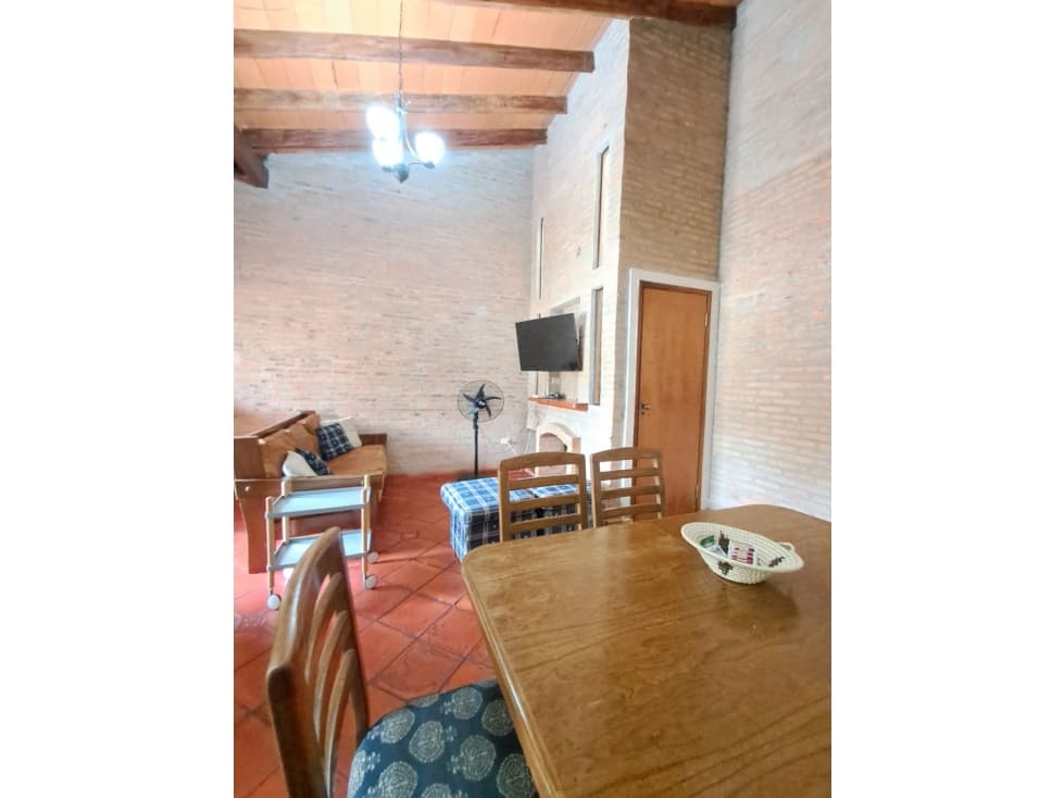 ALQUILO CASA AMOBLADA DE 2 DORMITORIOS EN LUQUE ZONA LOS JARDINES — foto 5