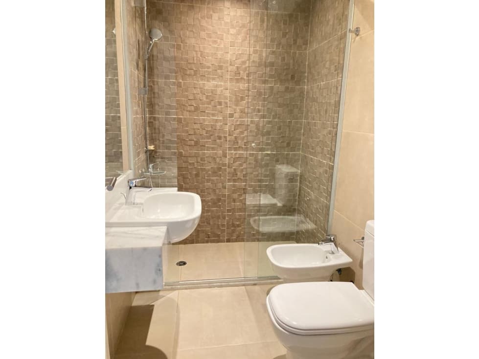 DEPARTAMENTO AMOBLADO EN INMEJORABLE UBICACION - ZONA PASEO GALERIA — foto 5