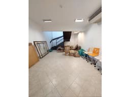 ALQUILO SALÓN COMERCIAL EN IMPORTANTE PASEO MARISCAL ESTIGARRIBIA