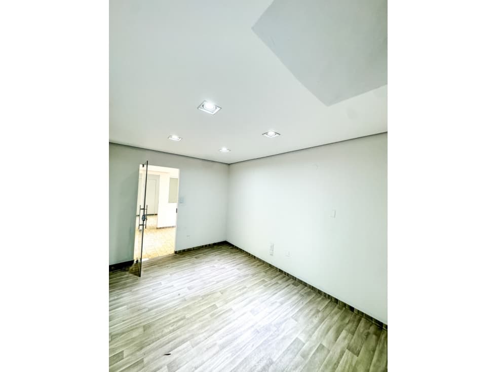 ALQUILO CASA PARA OFICINA ZONA LEÓN CONDOU. — foto 5