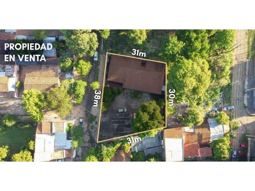 VENDO AMPLIA PROPIEDAD A PASOS DE LA AV CACIQUE LAMBARE — foto 1