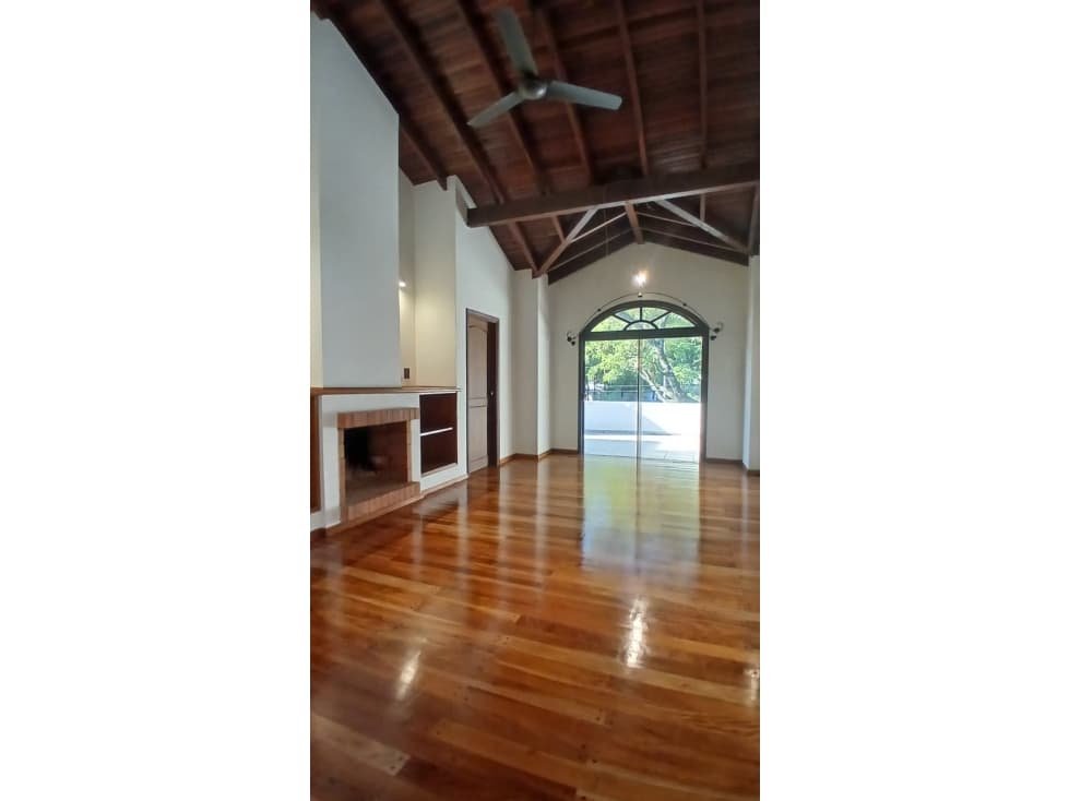 ALQUILO IMPORTANTE CASA DE 5 DORMITORIOS BARRIO MANORA — foto 5