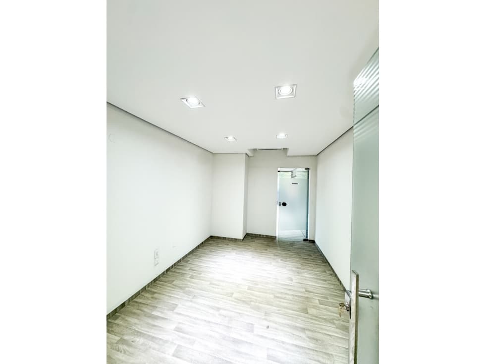 ALQUILO CASA PARA OFICINA ZONA LEÓN CONDOU. — foto 4