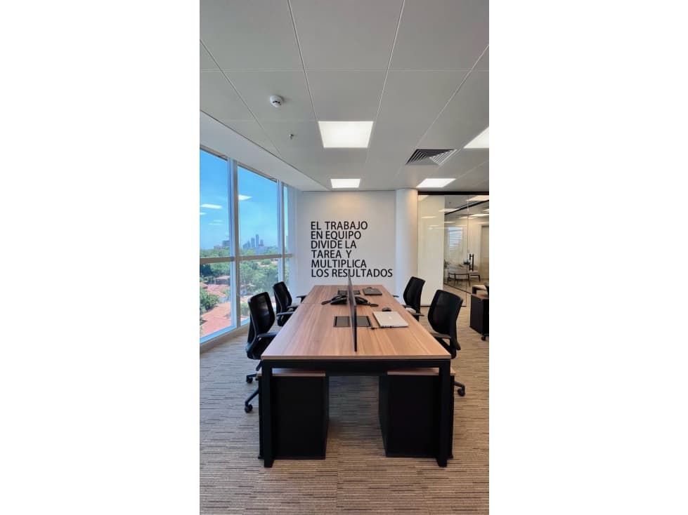 ALQUILO OFICINA CORPORATIVA AMOBLADA — foto 5
