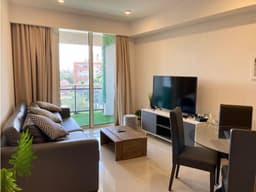 DEPARTAMENTO AMOBLADO EN INMEJORABLE UBICACION - ZONA PASEO GALERIA