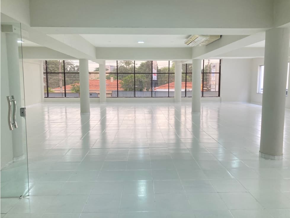 ALQUILER DE SALON PARA OFICINAS EN EDIFICIO CORPORATIVO — foto 4