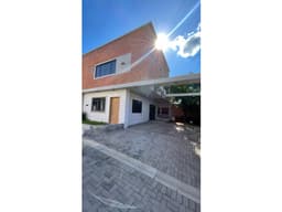 Alquilo Dúplex en barrio cerrado ?Zona Yacht y Golf Club