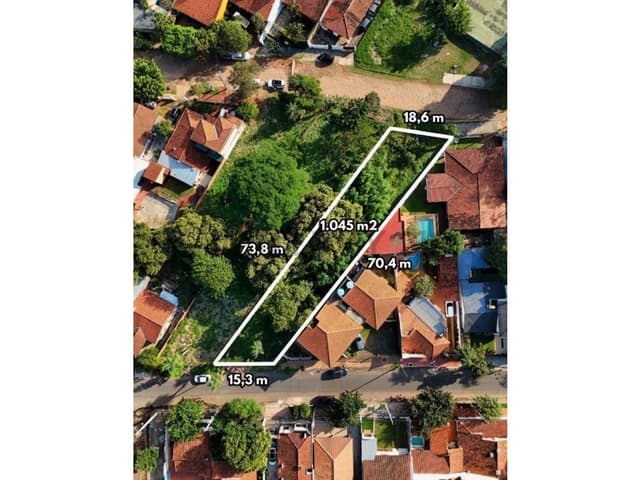 VENDO AMPLIO TERRENO CON SALIDA DE CALLE A CALLE ZONA CACIQUE LAMBARÉ